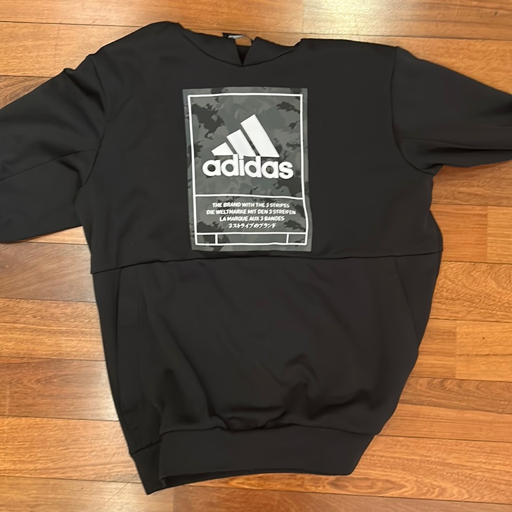 Athletic Hoodie Bundle Men’s Medium (swipe to see all included)